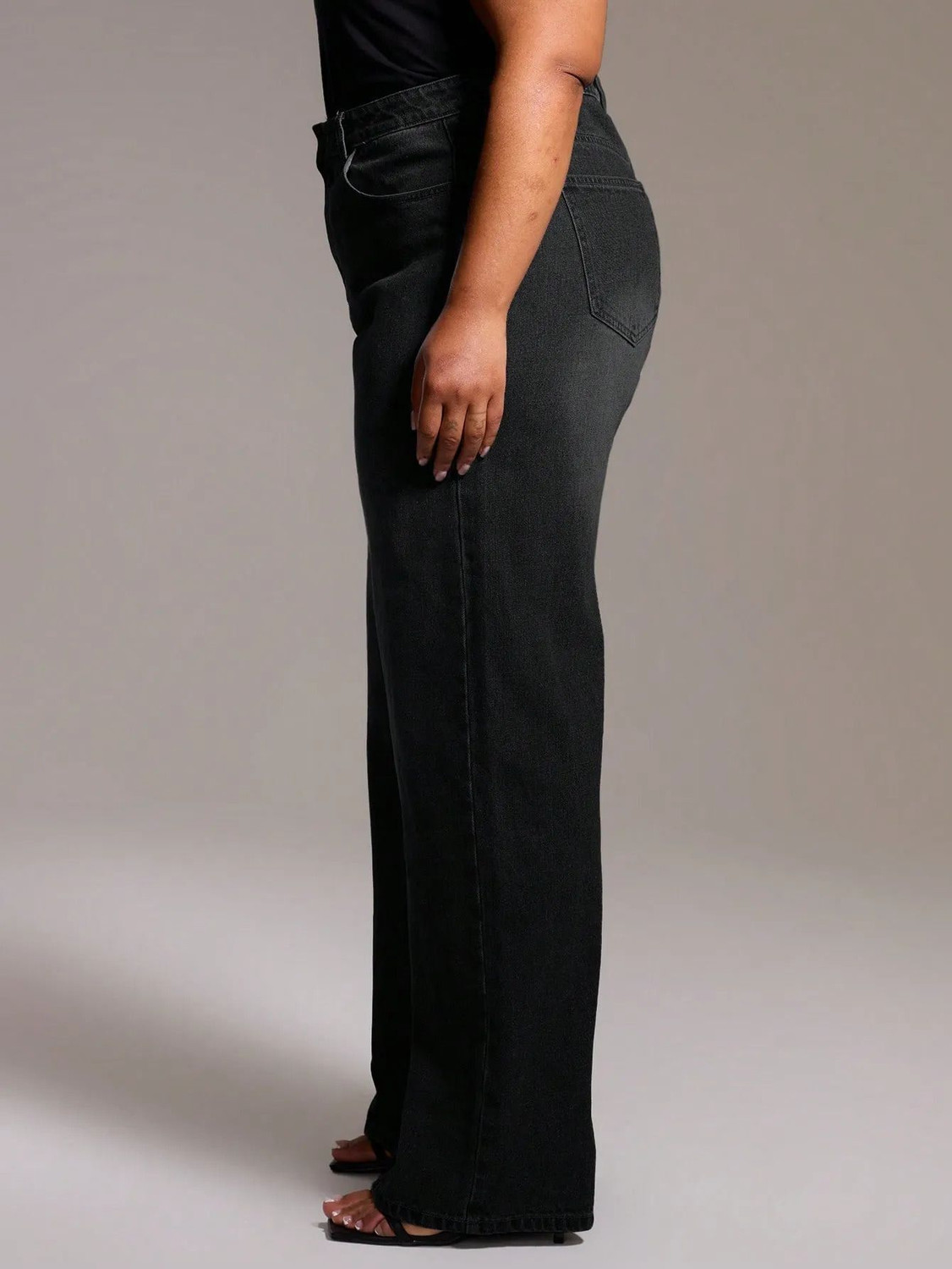 Image of Curvy CLOSET Relaxed Fit Women Black Jeans