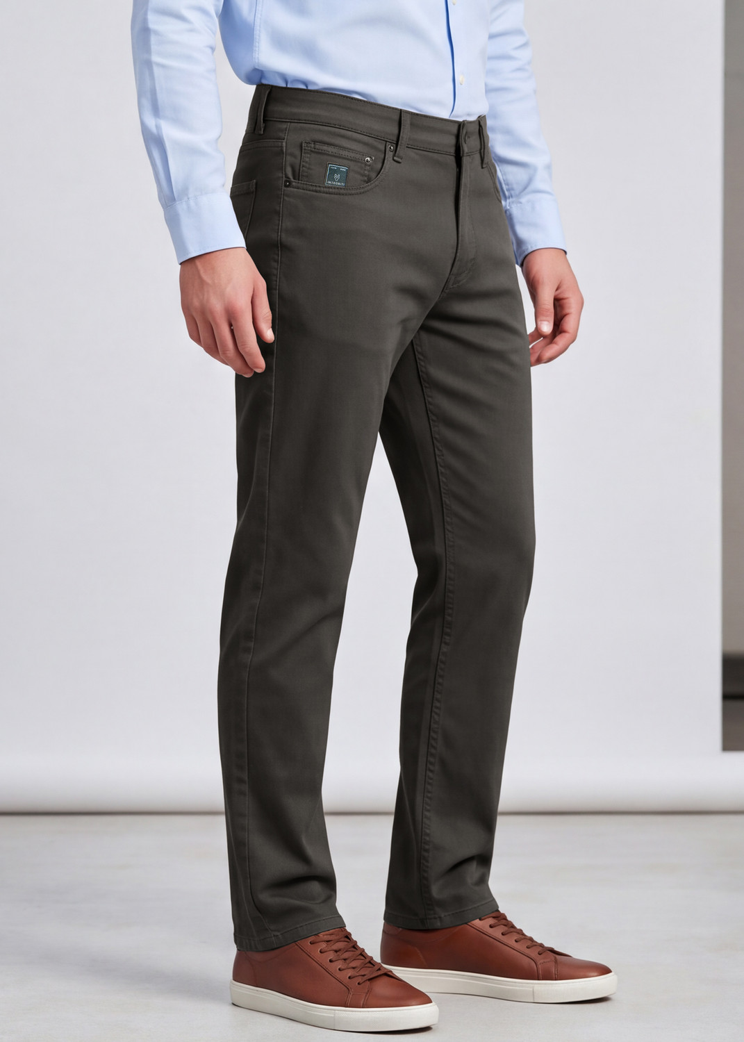 Image of INTEGRITI Men Straight Fit Mid Rise Brown Jeans