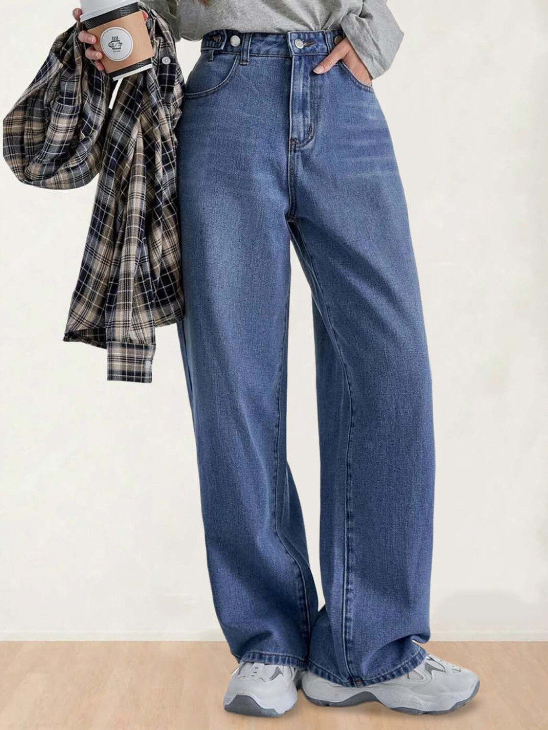Image of KOTTY Women Boyfriend High Rise Blue Jeans
