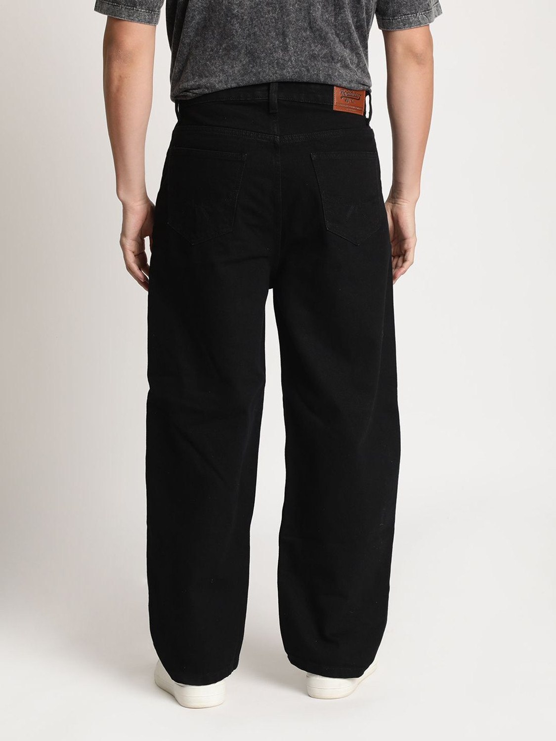 Image of Roadster Loose Fit Men Black Jeans