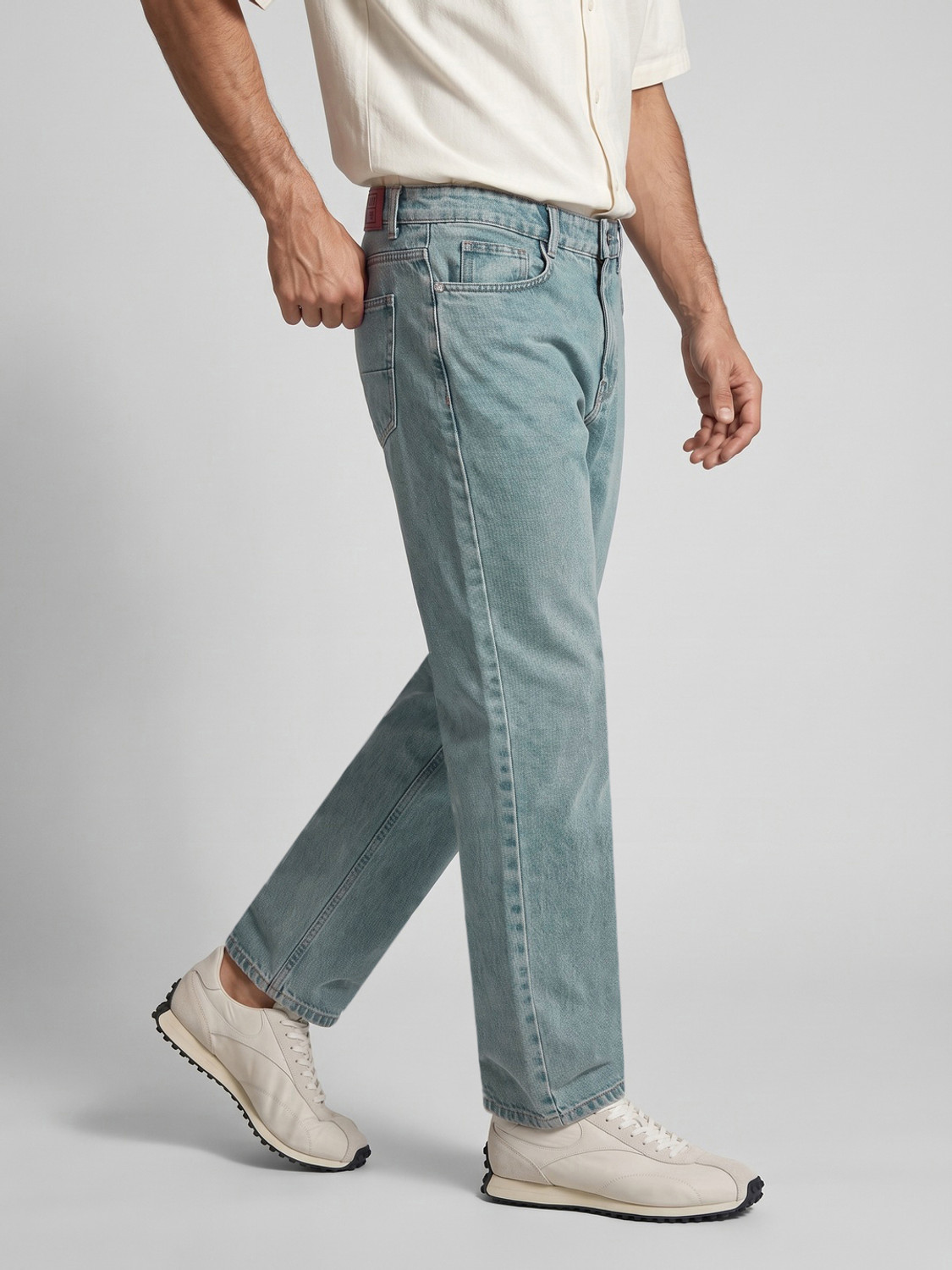Image of Urbano Fashion Relaxed Fit Men Light Blue Jeans