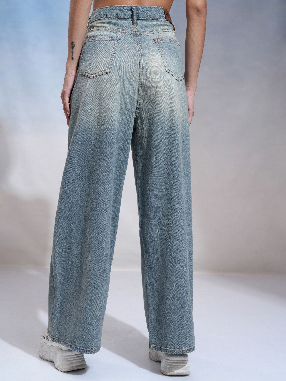 Image of Tokyo Talkies Flared Women Light Blue Jeans