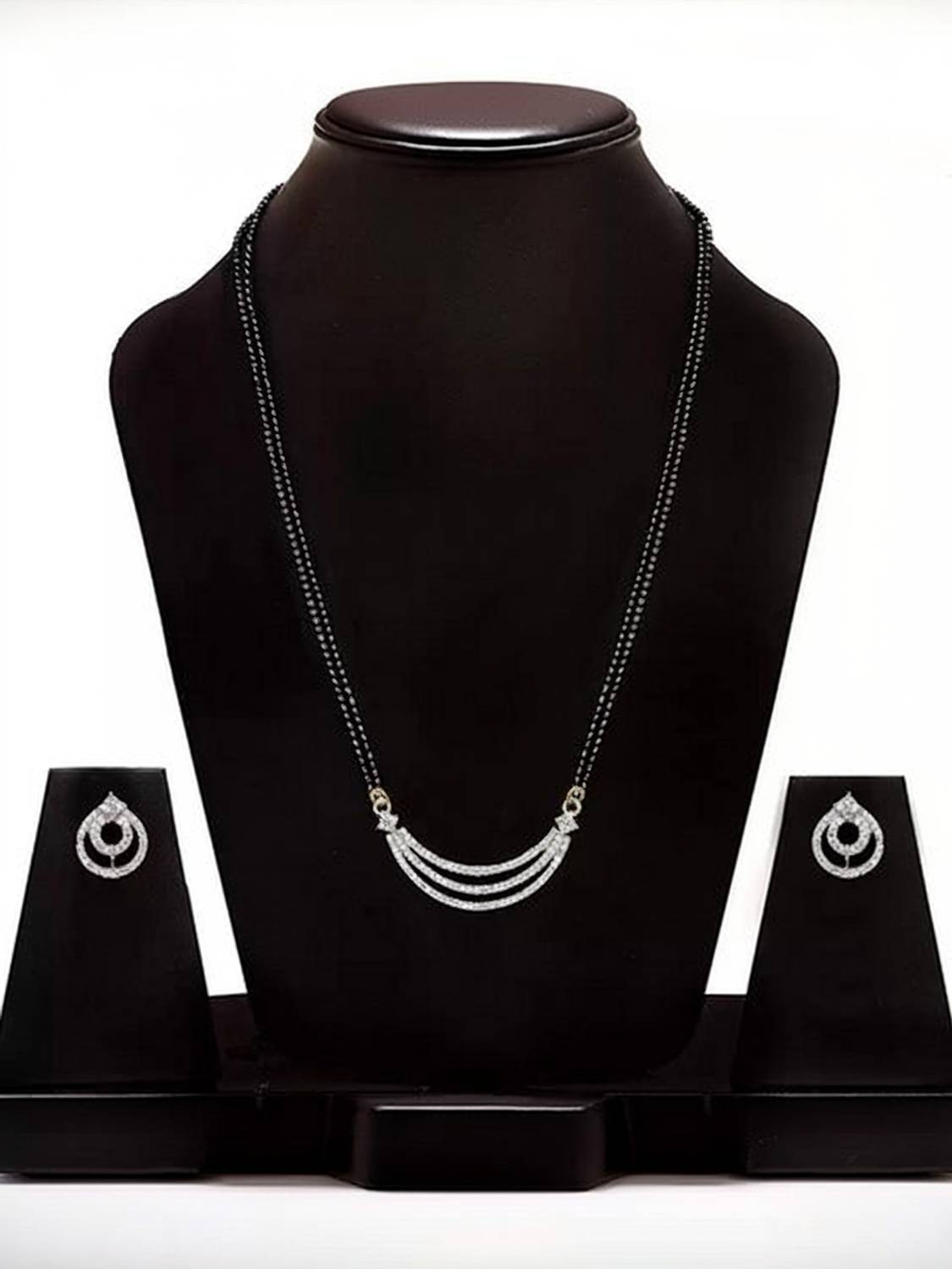 ADITYA COLLECTION Alloy White Jewellery Set