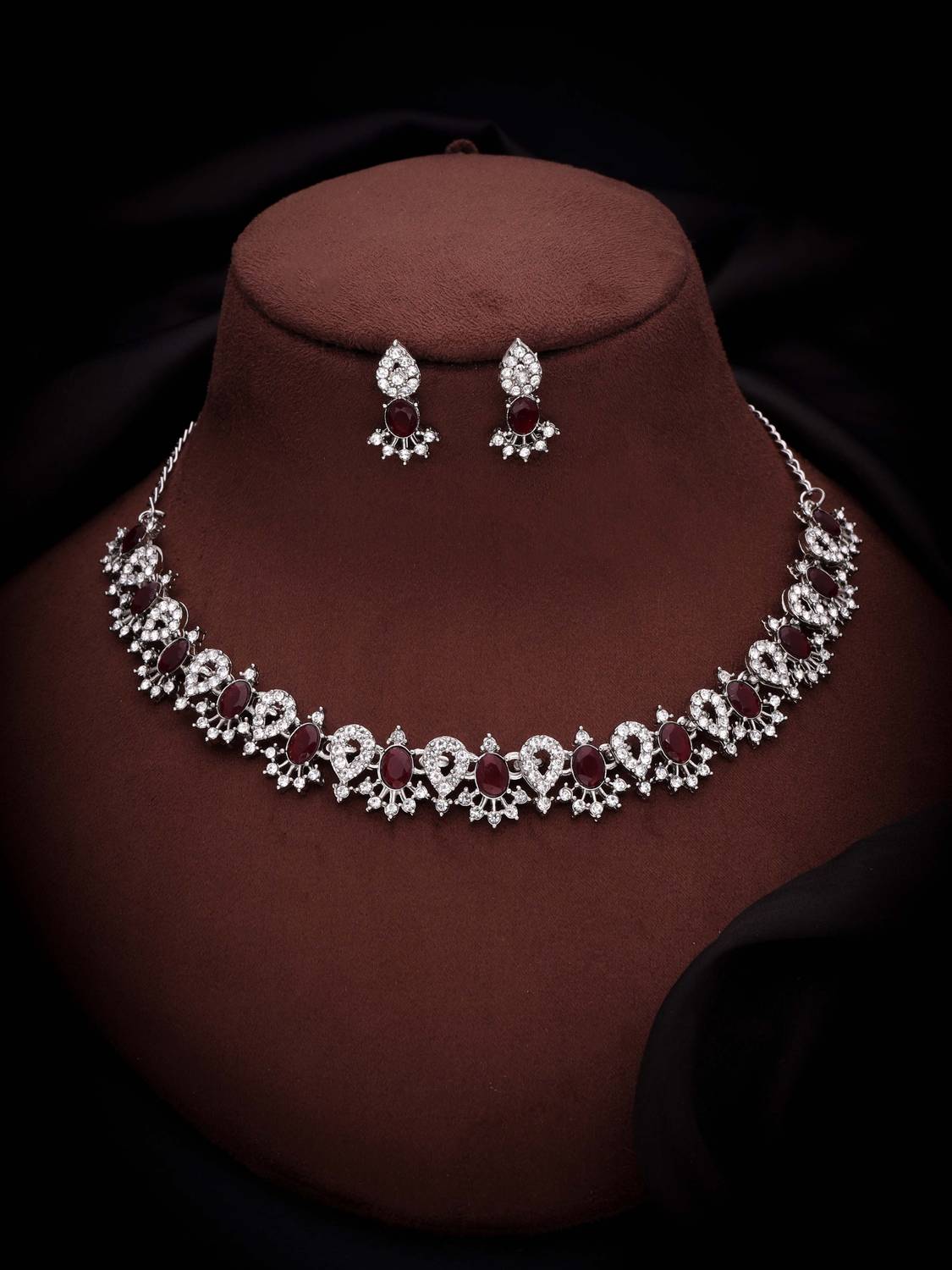 BRILLIANT BEADS JEWELS Alloy Maroon Jewellery Set