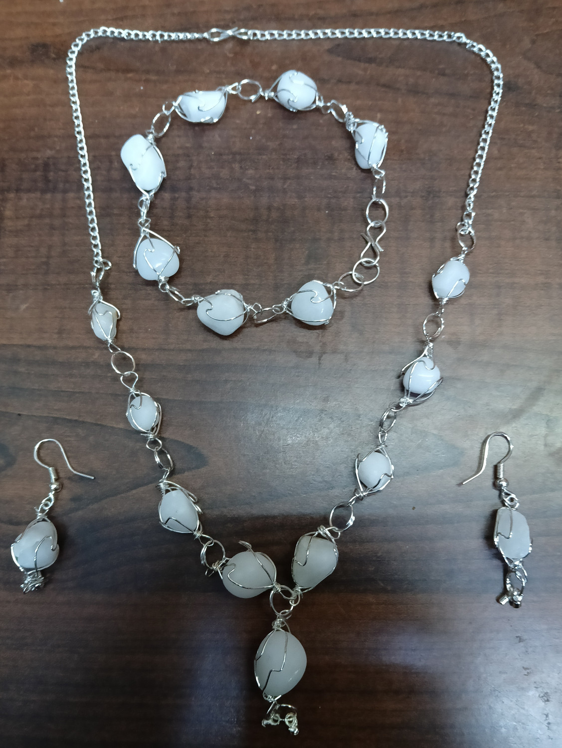 Image of Sulbha Alloy White Jewellery Set