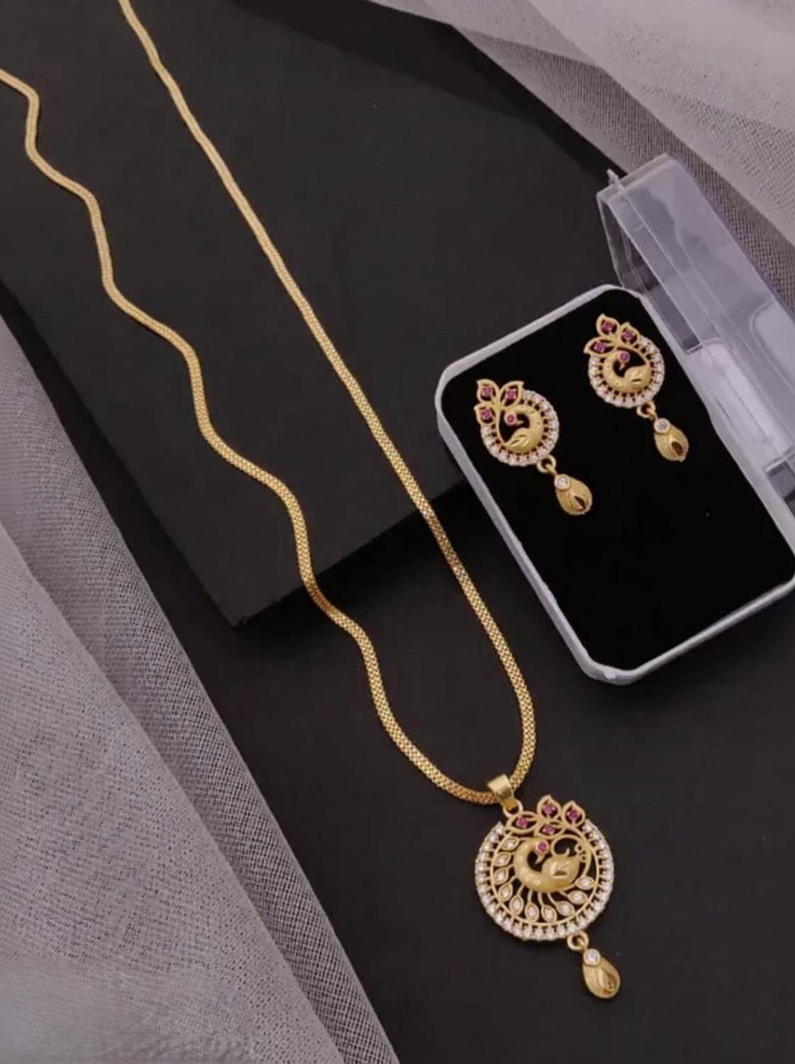 ALEXI JEWELS Copper Gold-plated Gold Jewellery Set