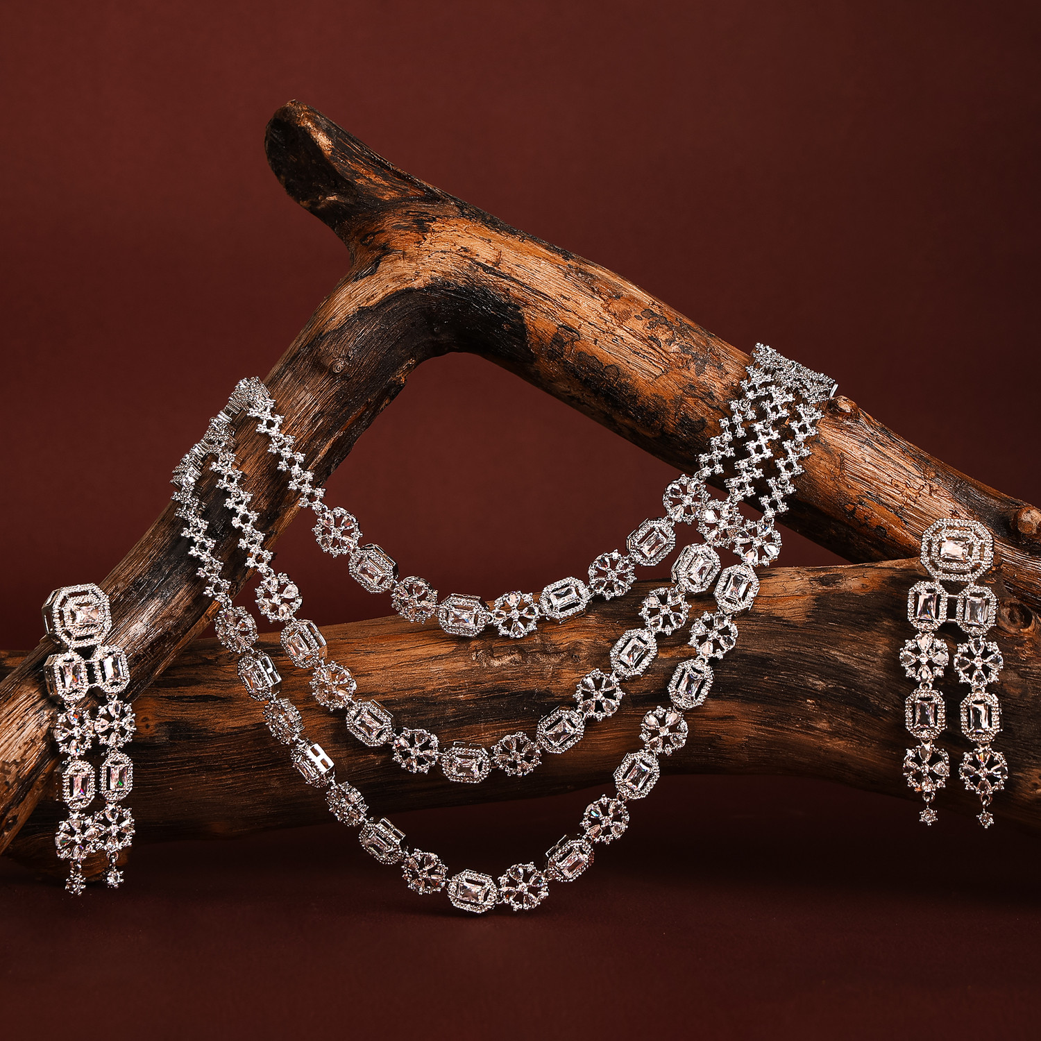 Image of ZYNORAHOUSE Alloy Silver, White Jewellery Set