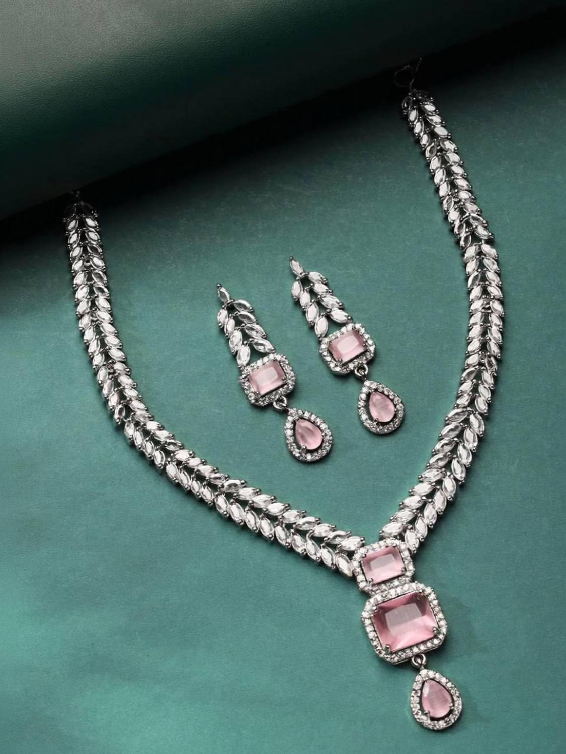 AKENTRPRISE Brass Silver Pink Jewellery Set