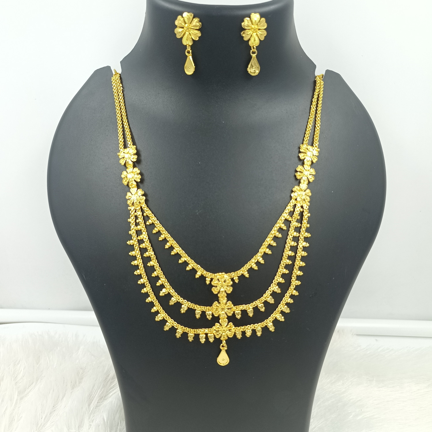 Image of sundarijewel Copper Gold-plated Gold Jewel Set (Pack of 1)