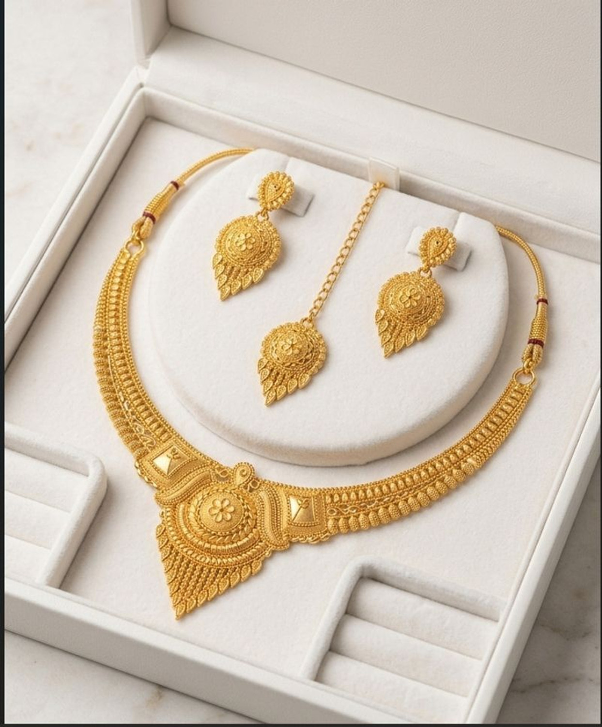 Image of YASHCollection Brass Gold-plated Gold Jewellery Set