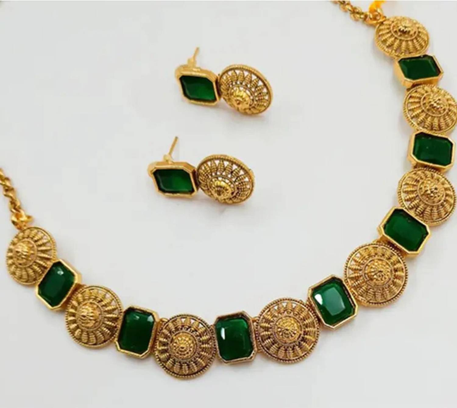 Alyesha Copper Gold-plated Gold, Green Jewellery Set