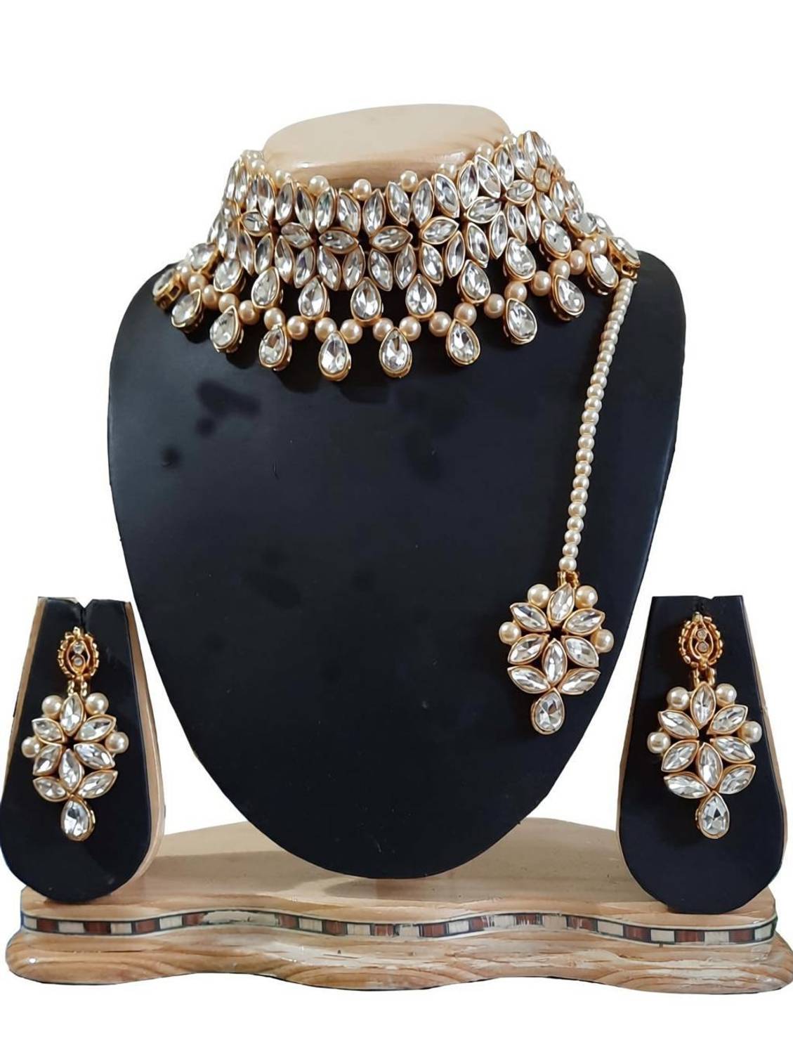 STYLISH DUDE Mother of Pearl, Alloy White Jewellery Set