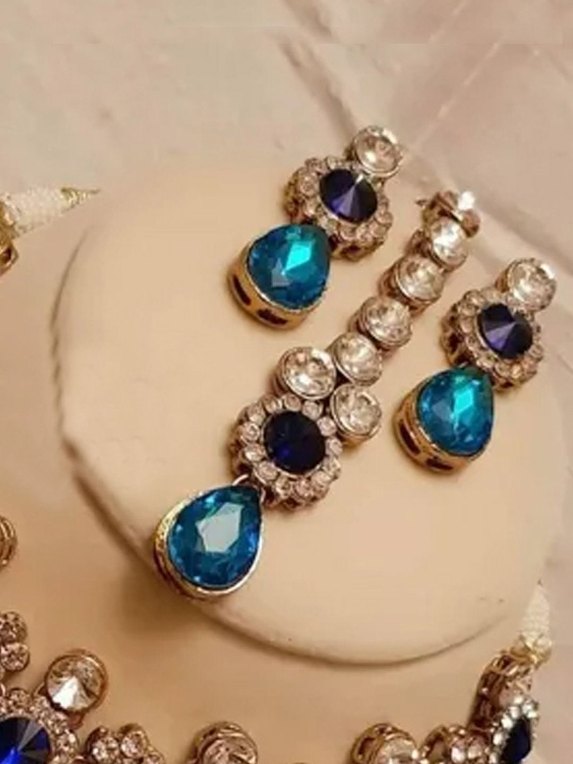 Image of Saree Swarg Alloy Blue Jewellery Set