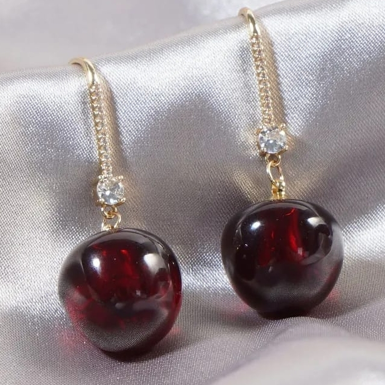 Image of NOVERIA Resin, Stone, Plastic, Alloy, Stainless Steel Enamel, Gold-plated Multicolor Jewellery Set