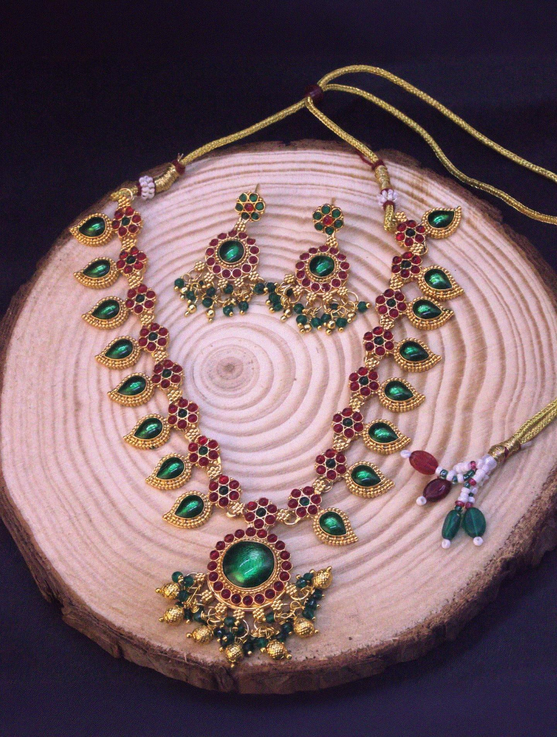 Image of NIHA IMMITATION Alloy Gold-plated Multicolor Jewellery Set