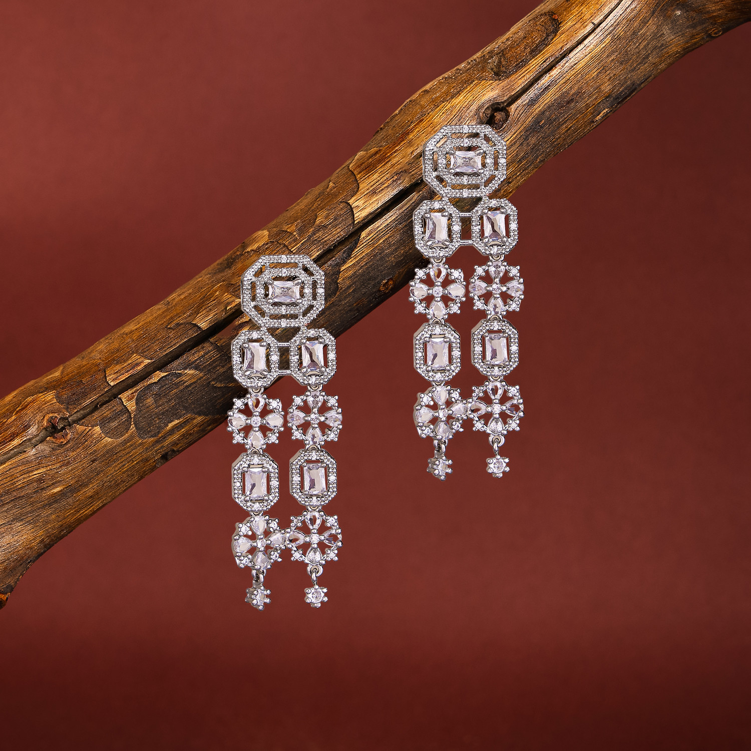 Image of ZYNORAHOUSE Alloy Silver, White Jewellery Set