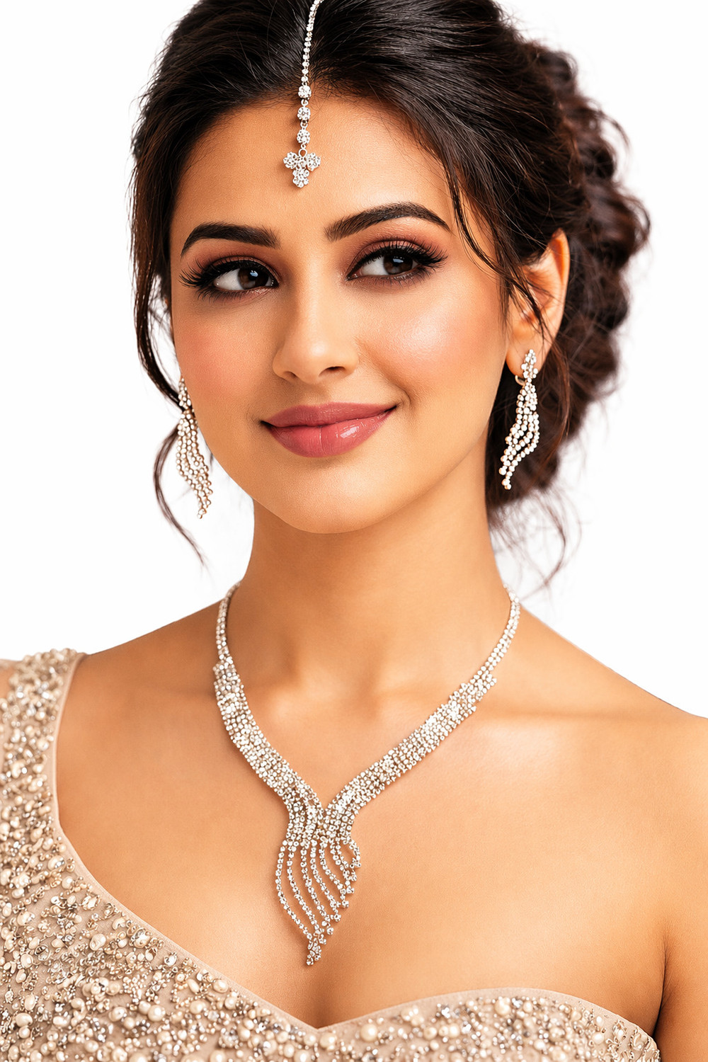 Image of VIDHEEGEMS Alloy White Jewellery Set
