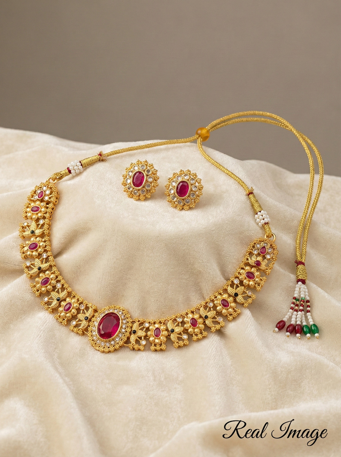Image of Naitrutya elegance Alloy Gold-plated Gold Jewellery Set