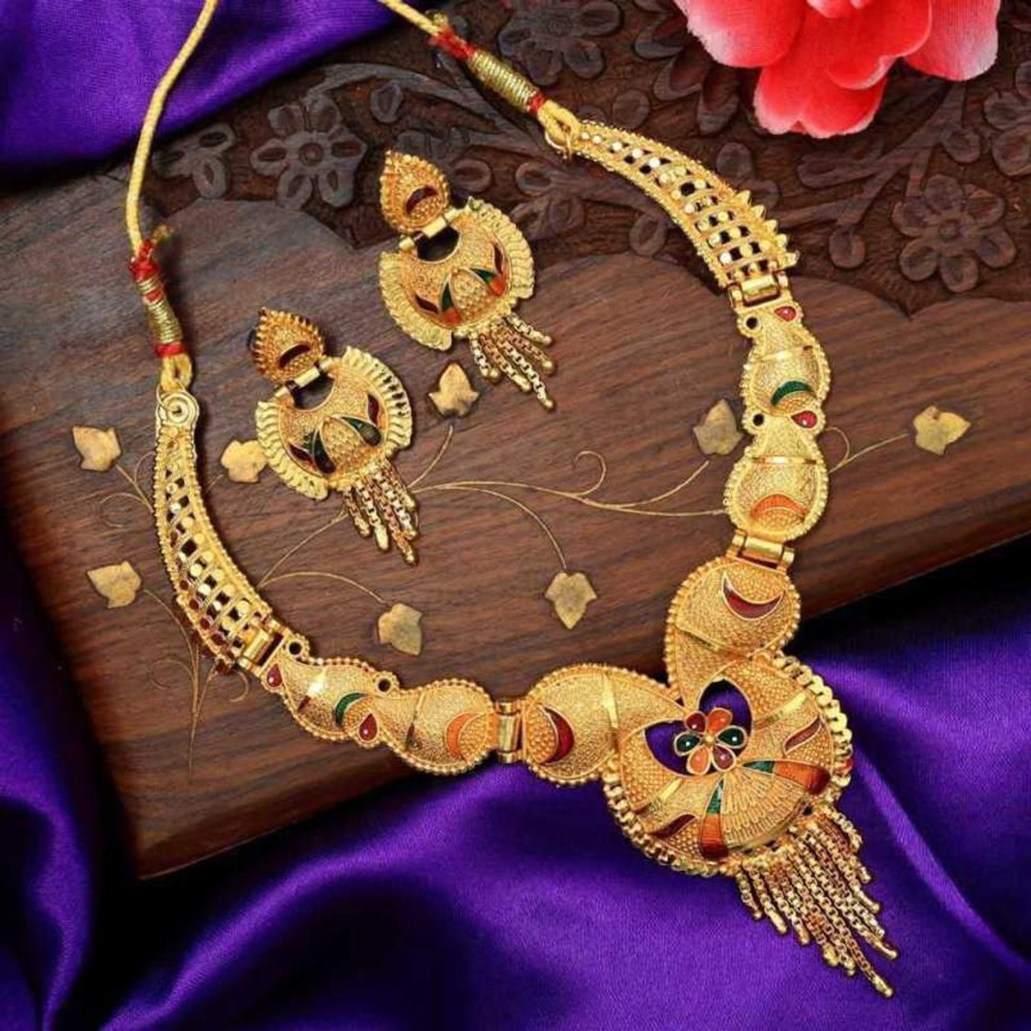 Image of bulsenk Alloy Gold-plated Gold Jewellery Set