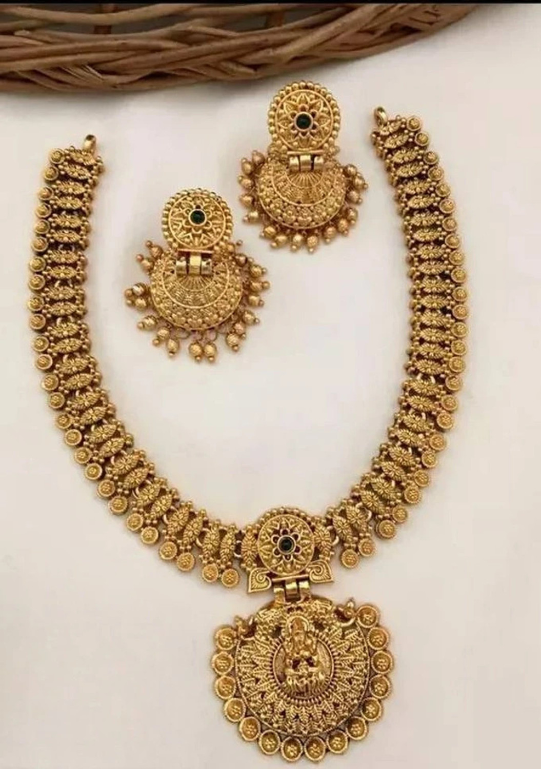 Image of HARIPRIYA JEWELLS Alloy Gold Jewellery Set
