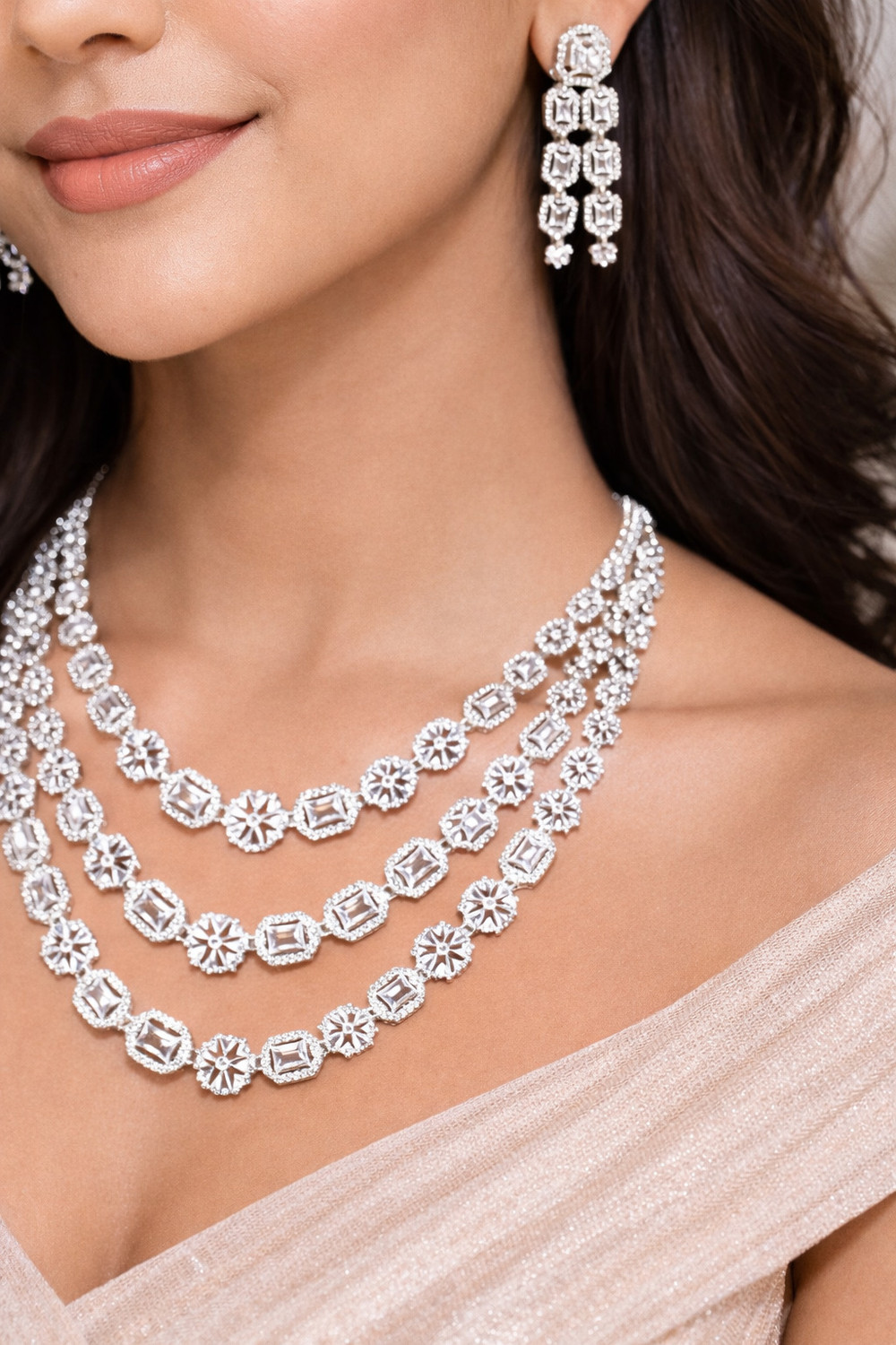 Image of ZYNORAHOUSE Alloy Silver, White Jewellery Set