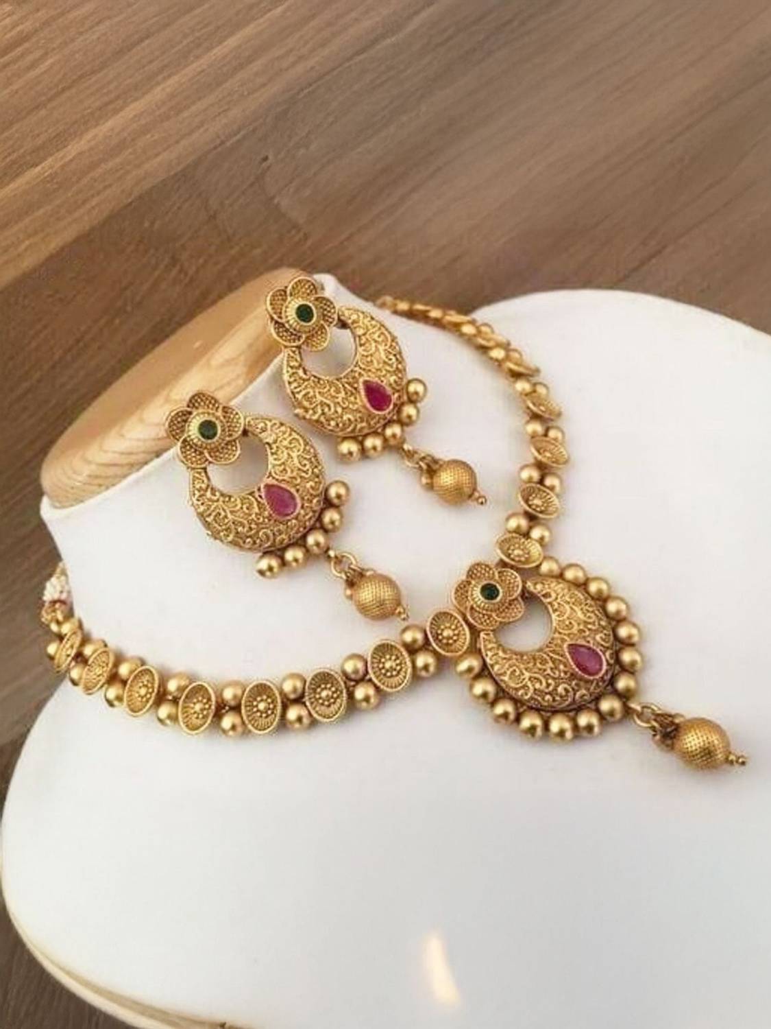 Alyesha Brass Gold-plated Multicolor Jewellery Set