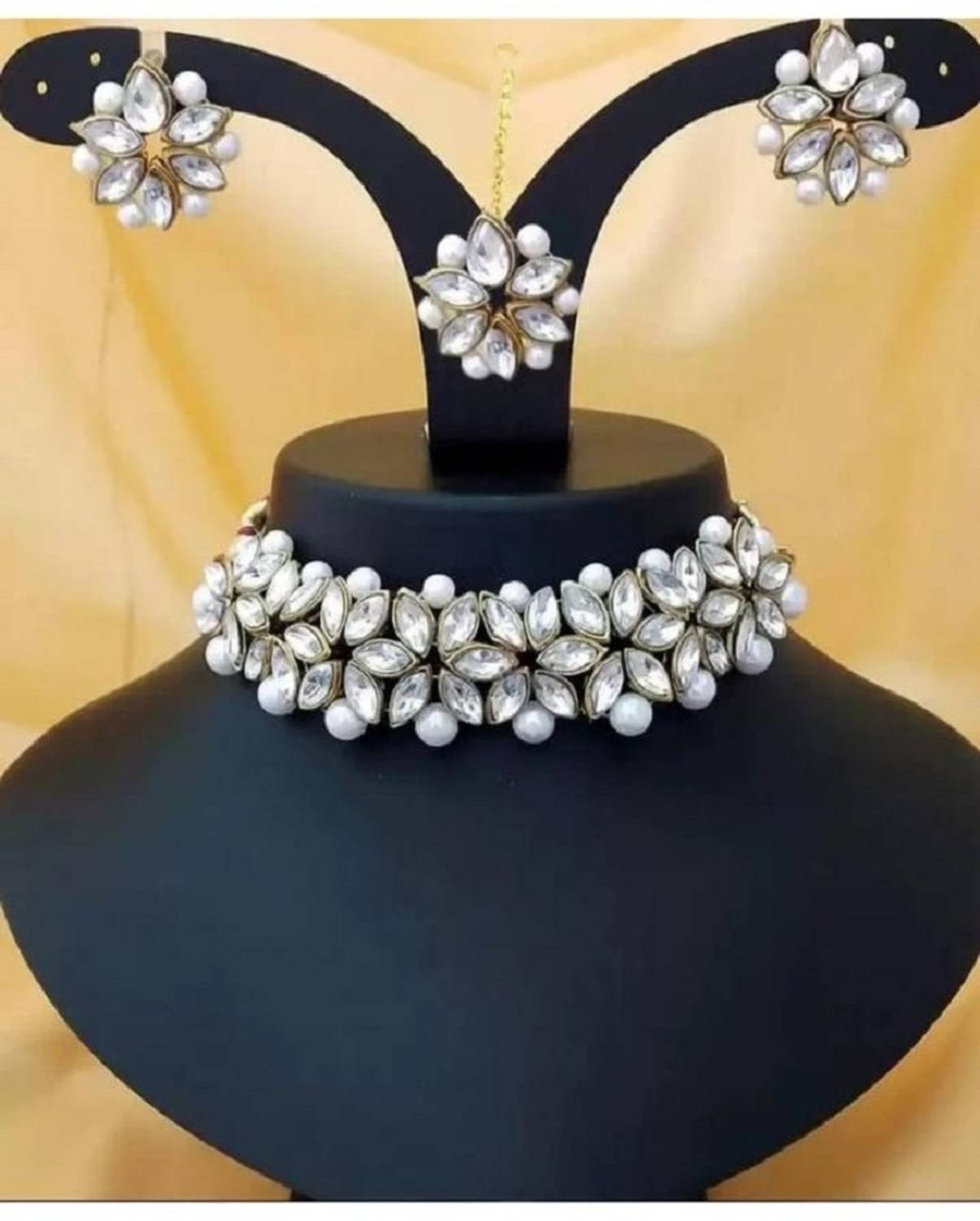 Asl World Alloy White Jewellery Set