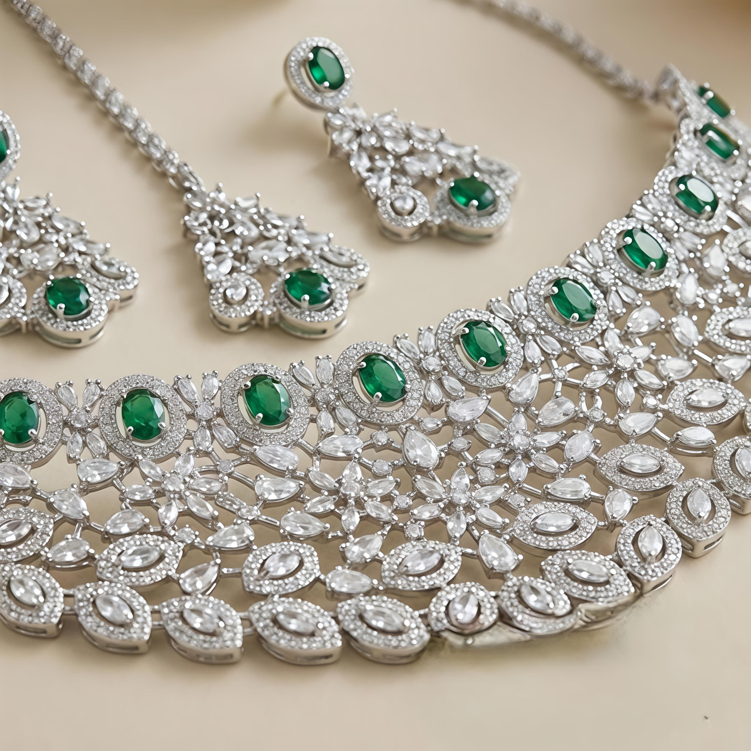 Image of MANTAM Alloy Rhodium Green, White Jewellery Set