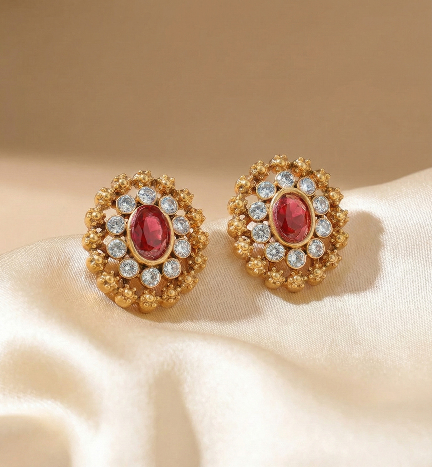 Image of Naitrutya elegance Alloy Gold-plated Gold Jewellery Set