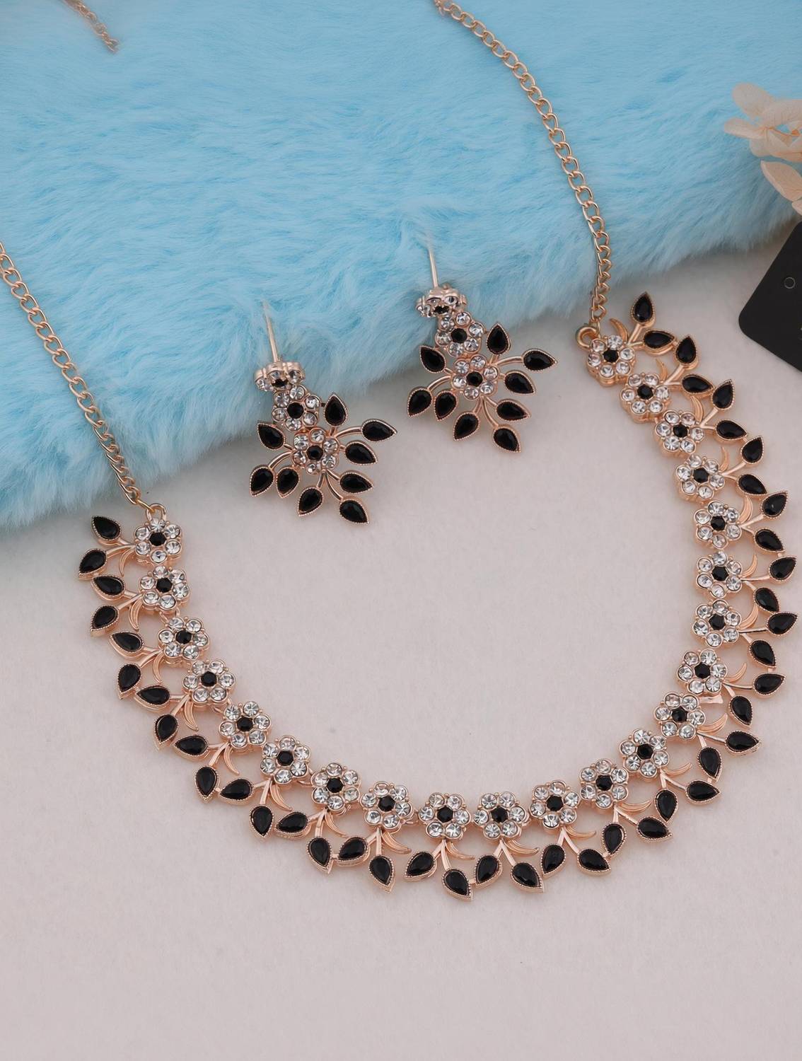 BRILLIANT BEADS JEWEL Alloy Gold-plated Black Jewellery Set
