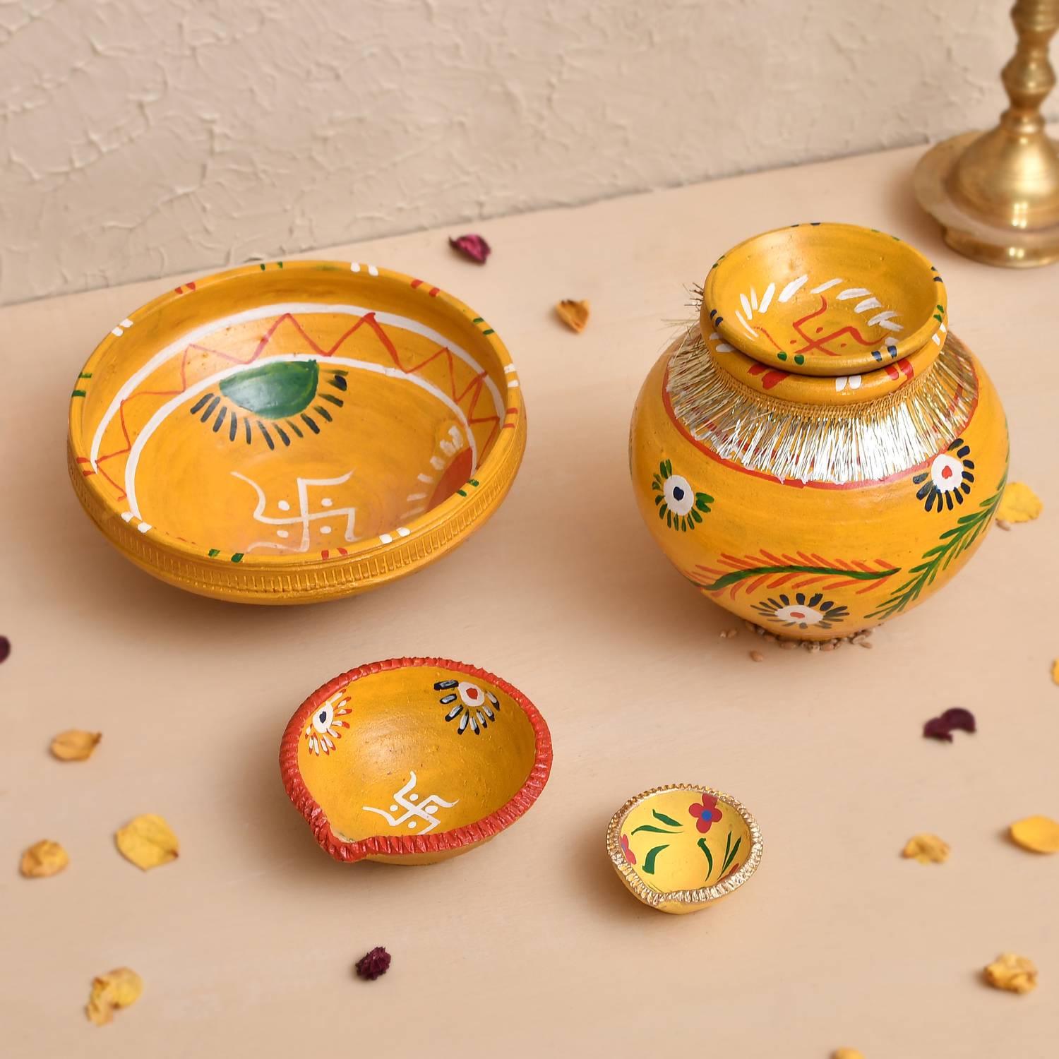 SOMUDEE Navratri Puja Set of 4 (Kalash With Lid, Kunda, Big Deepak & Small Diya) Earthenware Kalash