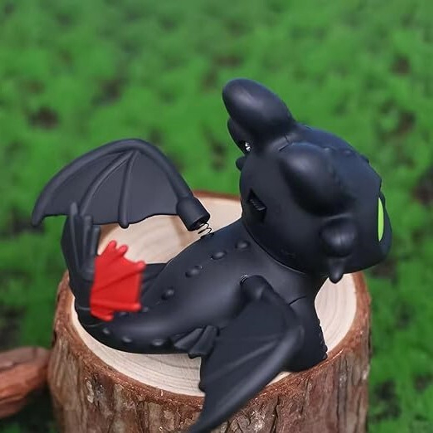 Image of MSVTRADESS Night Fury Dragon with Light Key Chain