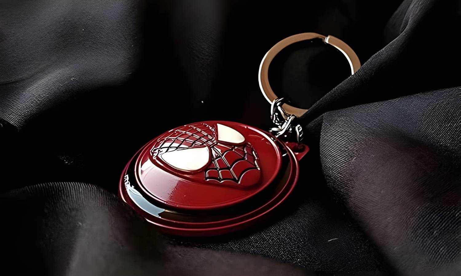 VIRTUAL Spinning Keychain - Image 1