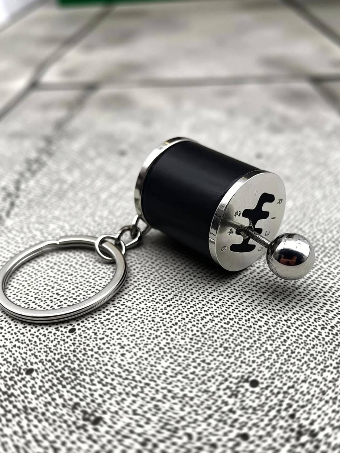Revernest 6 Speed Gear Box Metal Keychain - Image 4