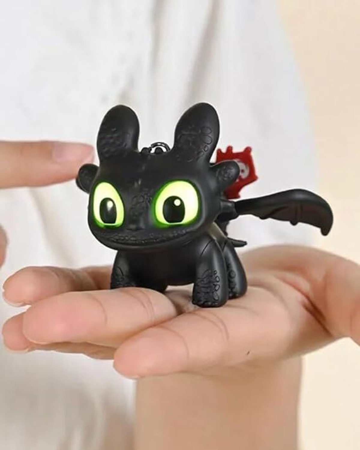 Image of MSVTRADESS Night Fury Dragon with Light Key Chain