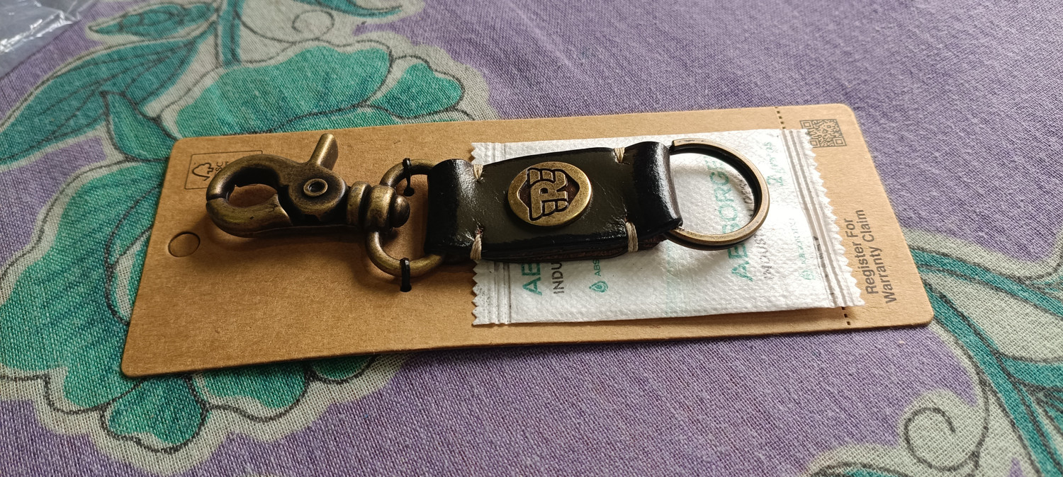 Image of ROYAL ENFIELD Re lether Key Chain