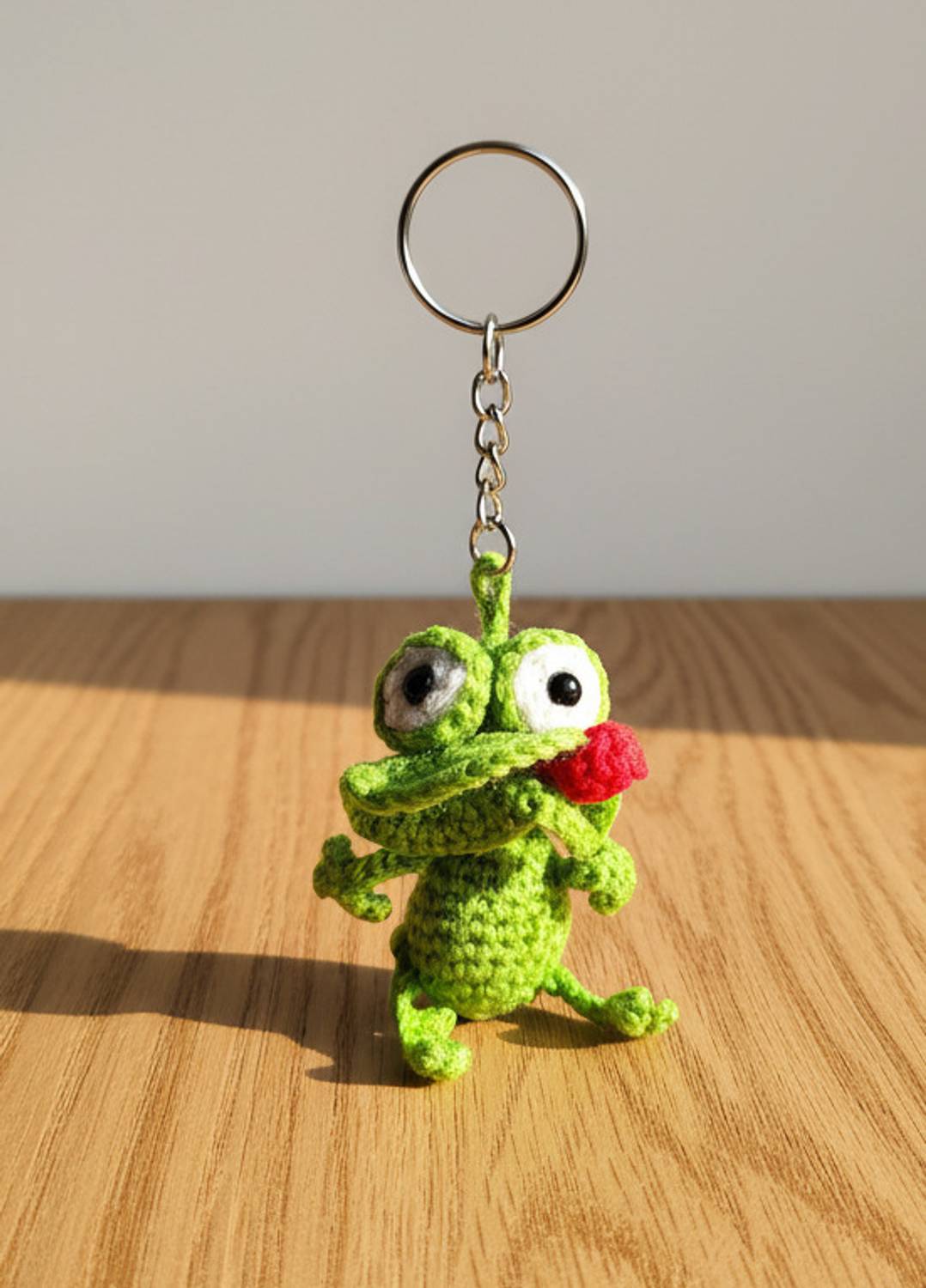 buylome Handmade Green Crochet Frog Keychain - 10cm Cute Amigurumi