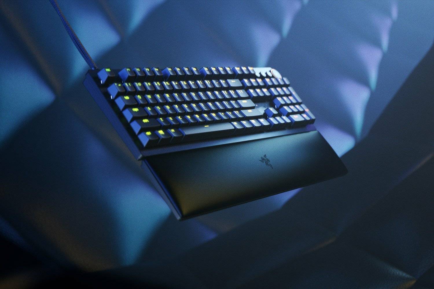 RAZER HUNTSMAN V2 OPTICAL GAMING KEYBOARD CLICKY PURPLE SWITCH RZ03-03930300-R3M1