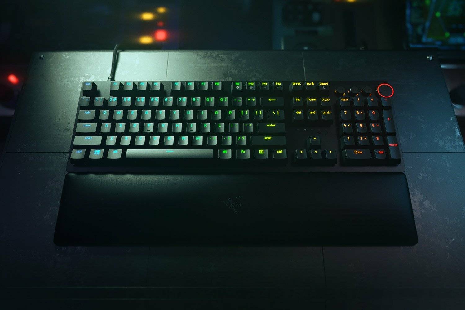 RAZER HUNTSMAN V2 OPTICAL GAMING KEYBOARD CLICKY PURPLE SWITCH RZ03-03930300-R3M1