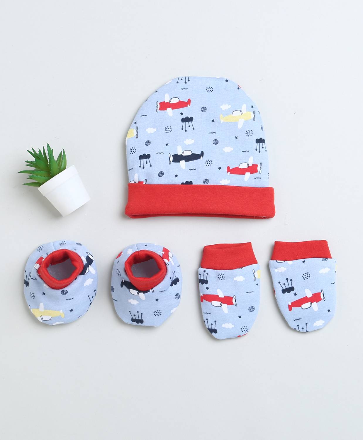 BUMZEE Baby Boys Casual Cap Bootie, Mitten