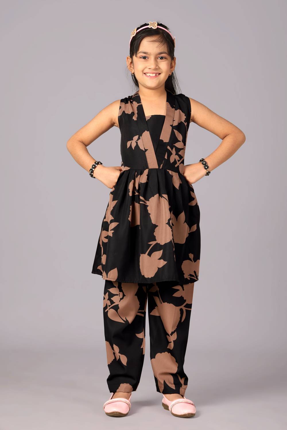 Aabhilasha Girls Casual Top Pant
