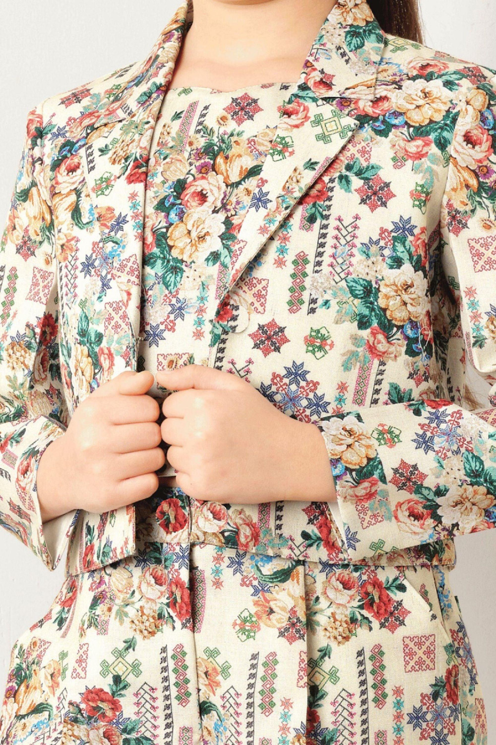 Image of Gunatit Girls Festive & Party Ethnic Jacket, Blouse and Palazzo Set
