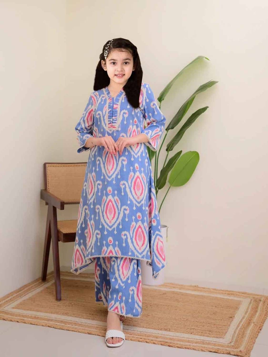 Bholukart Girls Casual Dupatta and Pyjama Set
