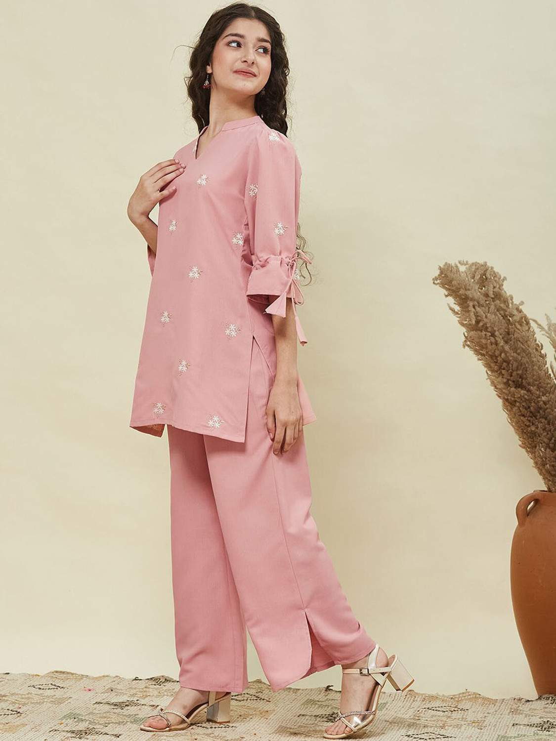 Image of Heerkart Girls Casual Kurta and Palazzo Set