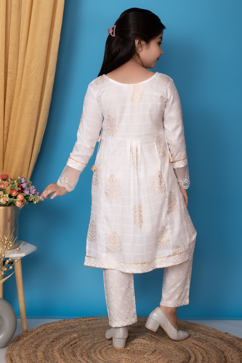 Image of barkatdesigningplanet Girls Festive & Party Kurta and Pyjama Set