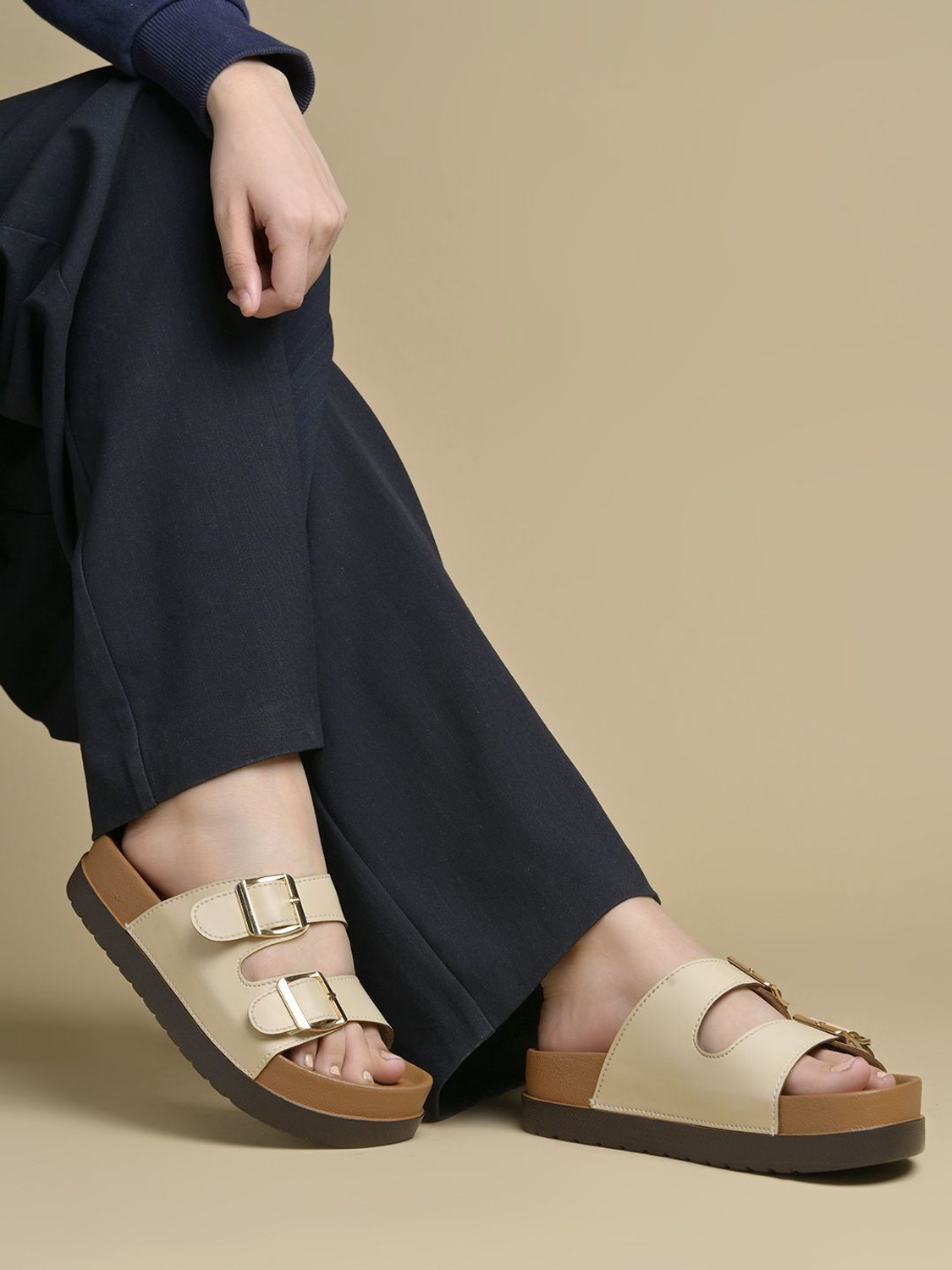 Image of SHOETOPIA Girls Buckle Strappy Sandals