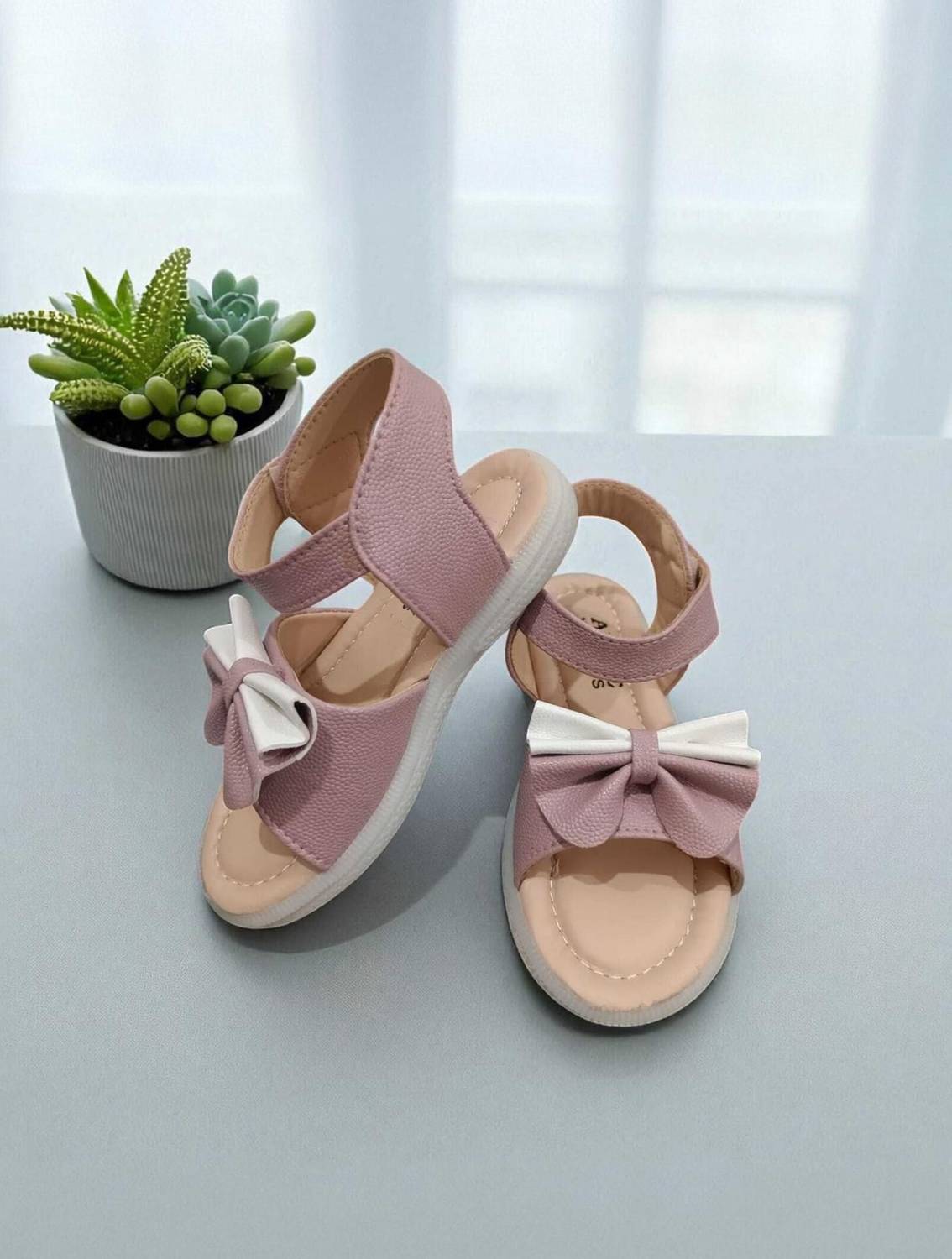 Arise Enterprise Girls Velcro Flats