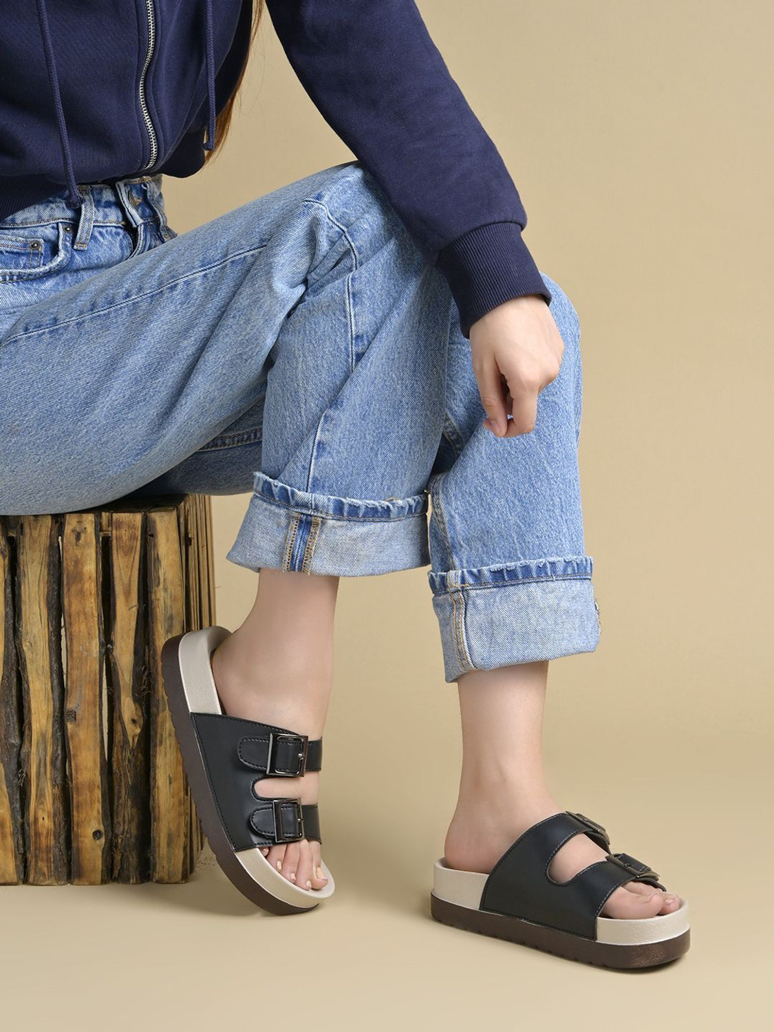 Image of SHOETOPIA Girls Buckle Strappy Sandals