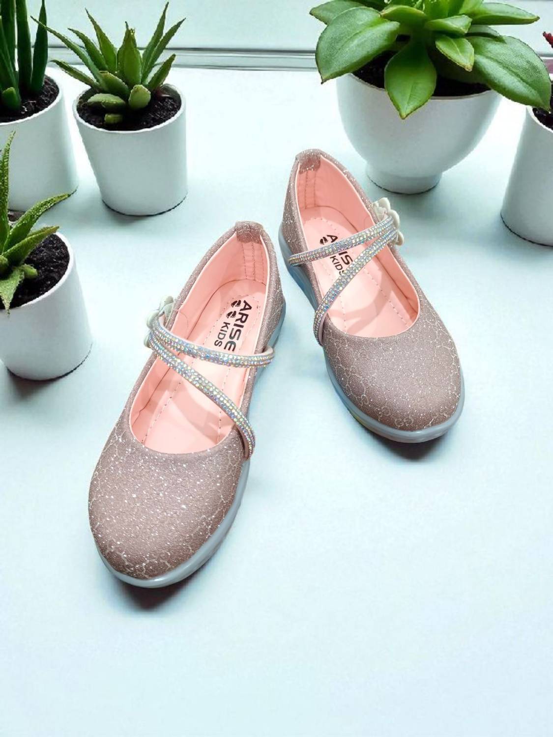 Arise Enterprise Tom & Jerry Girls Velcro Flats