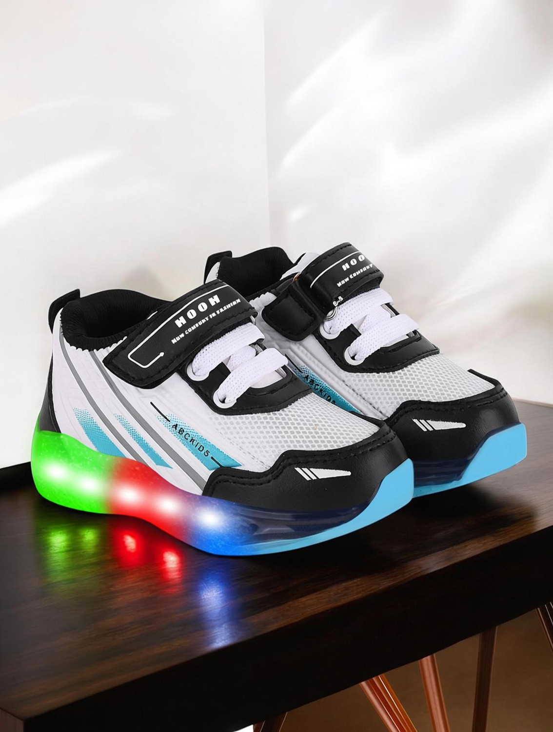 Image of HOOH - Now comfort in fashion Boys & Girls Velcro Sneakers